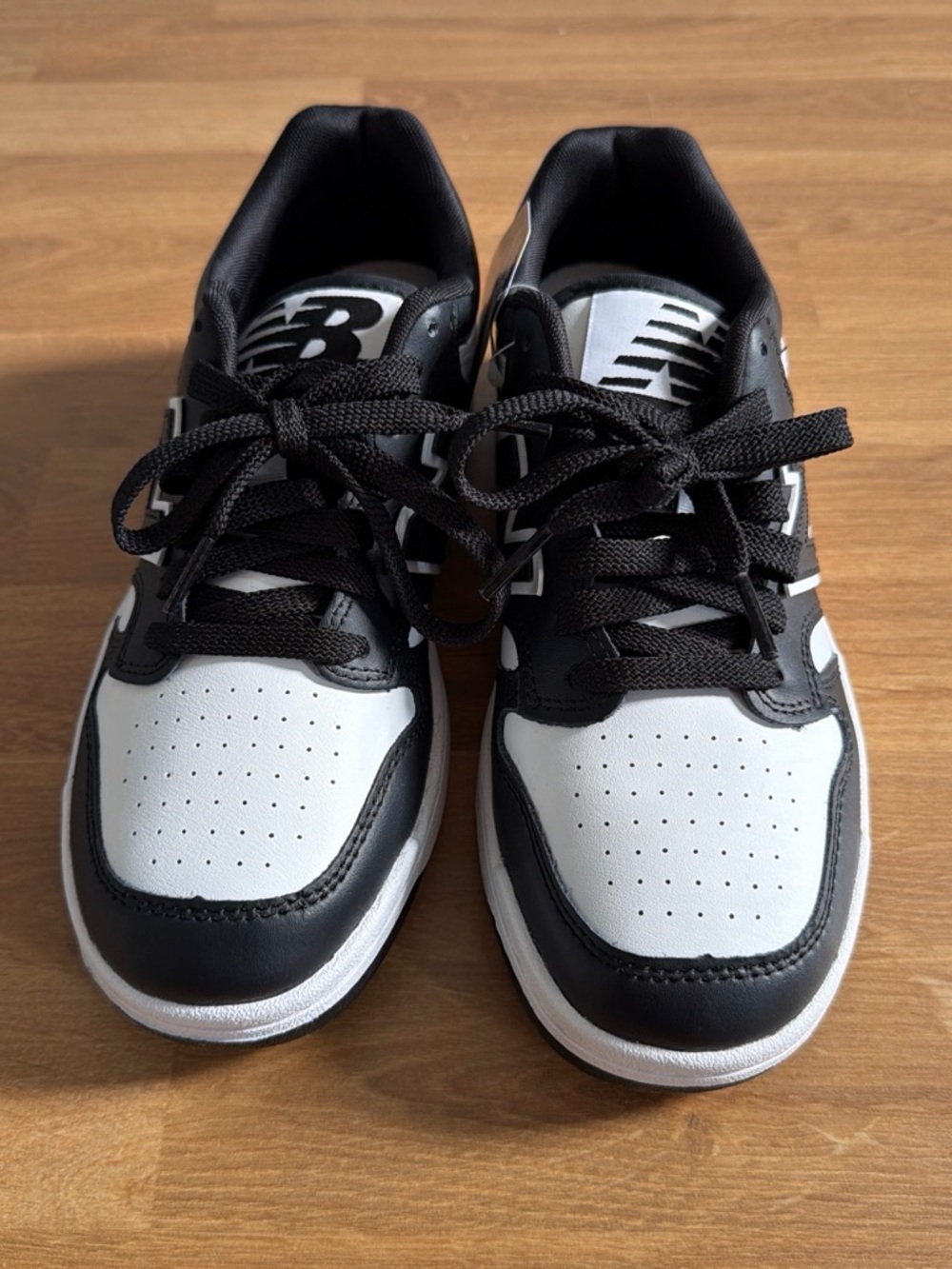 NWT New Balance 480 Black & White Athletic Sneakers women’s size 7.5 (men’s 6) - Picture 2 of 5